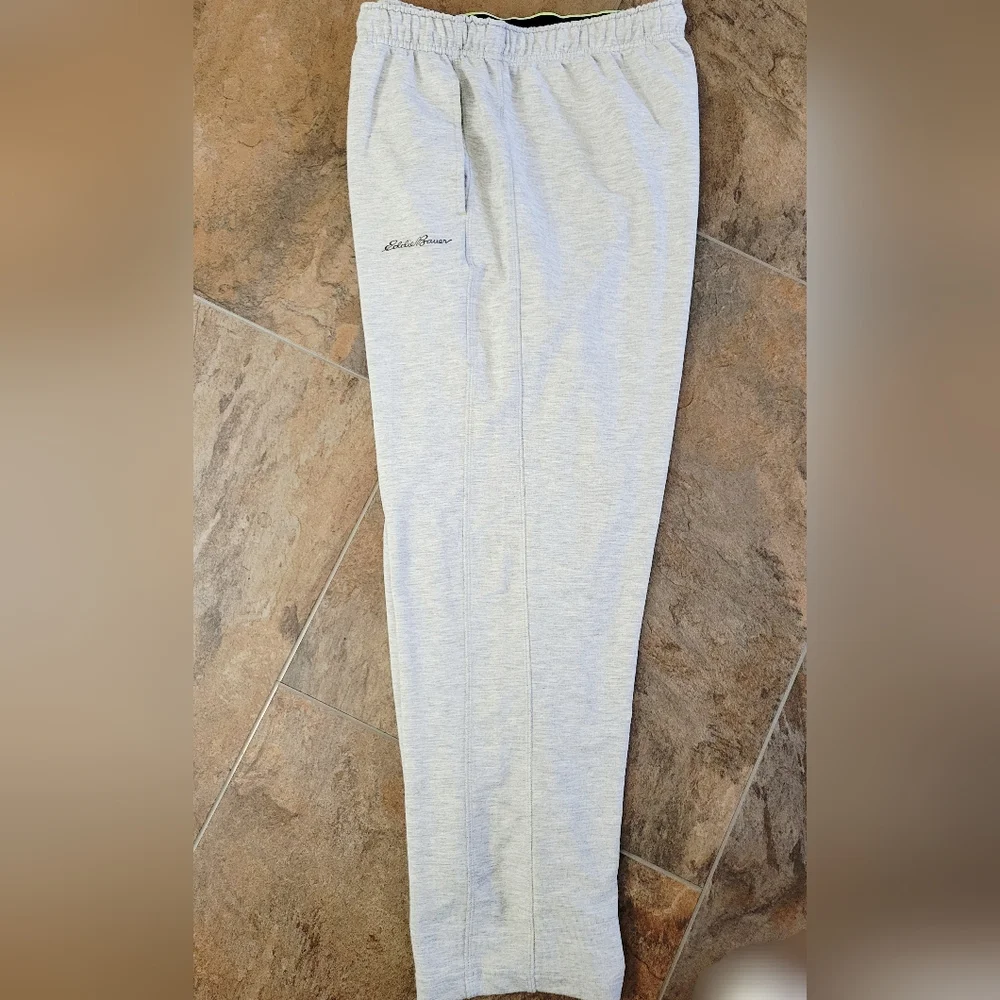 Eddie Bauer Heather Light Gray Jogger Sweatpants with Black Drawcord